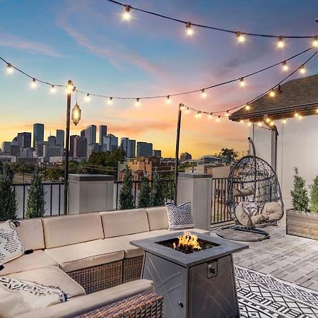 Luxury Downtown Home W Rooftop Deck In The Skyline ヒューストン エクステリア 写真